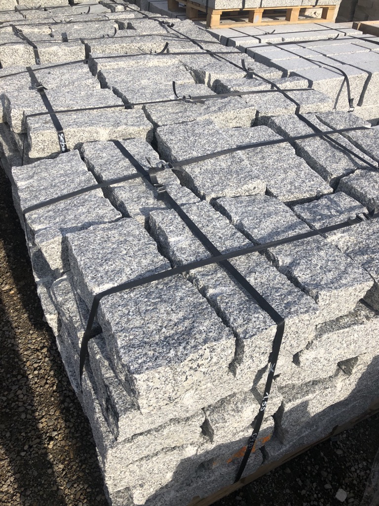 Granit Mauersteine allseits gespalten 10x20x40cm